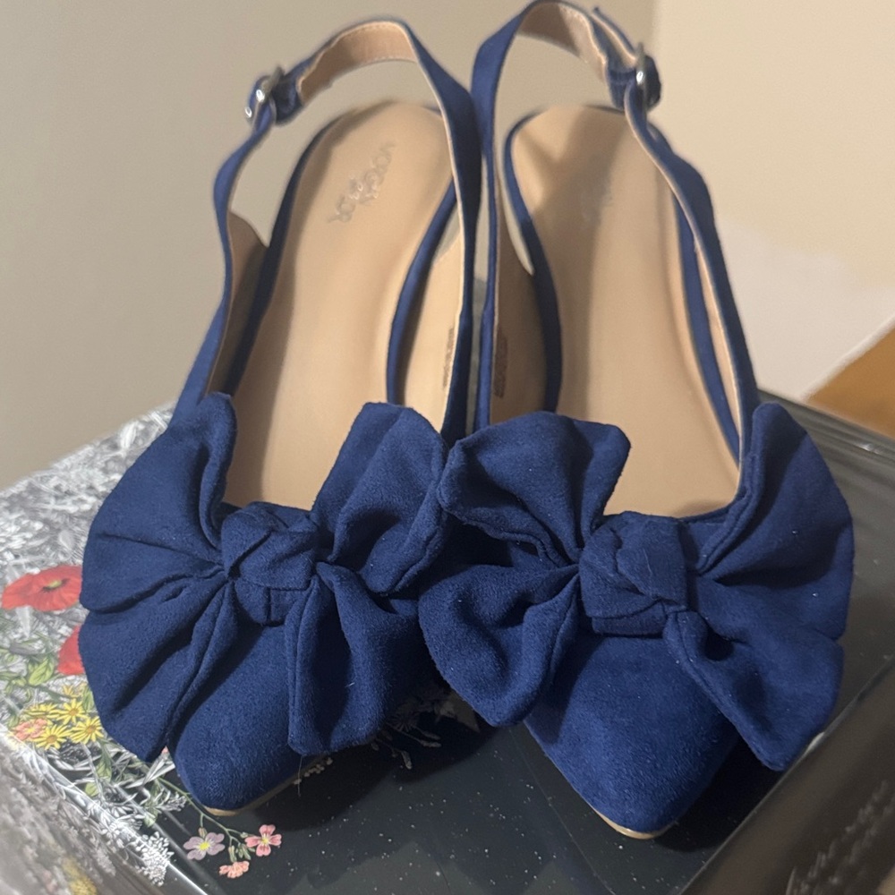 Morgan Taylor Navy Slingback Heels with Bow